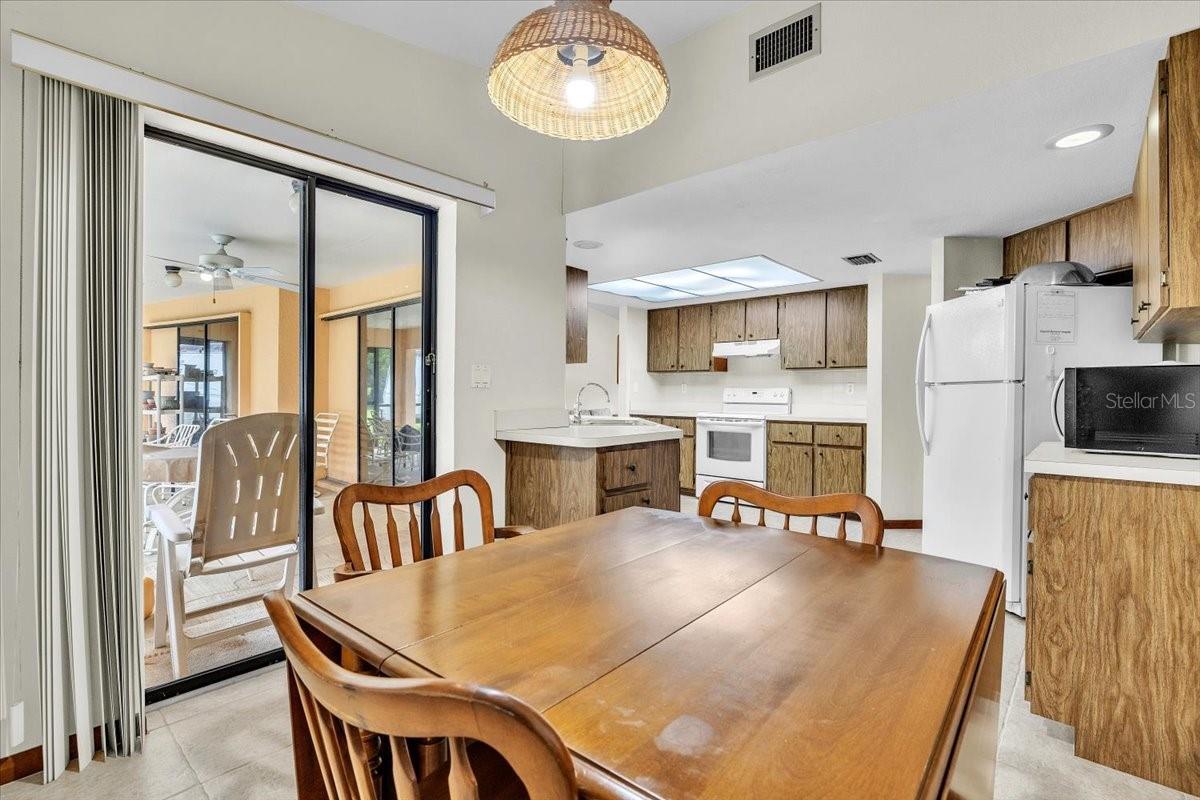 1300 Hinton St Property Photo 12