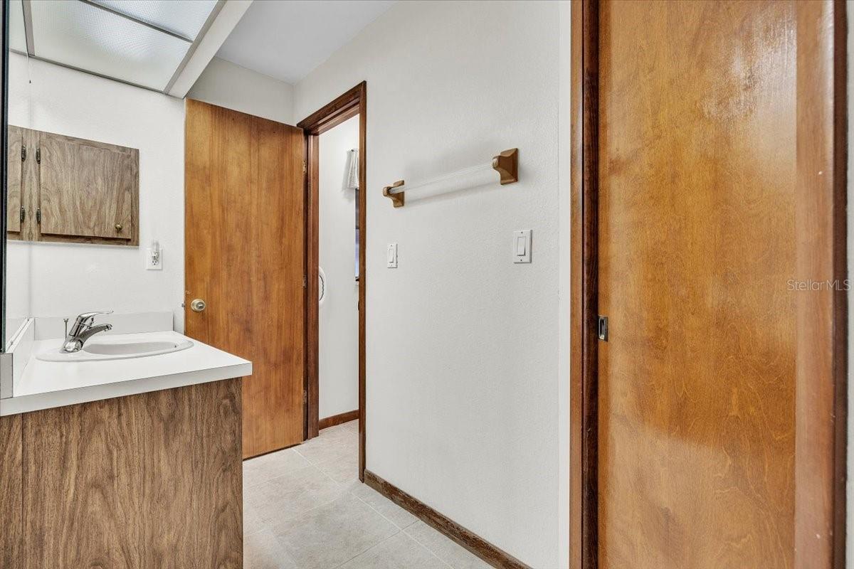 1300 Hinton St Property Photo 18