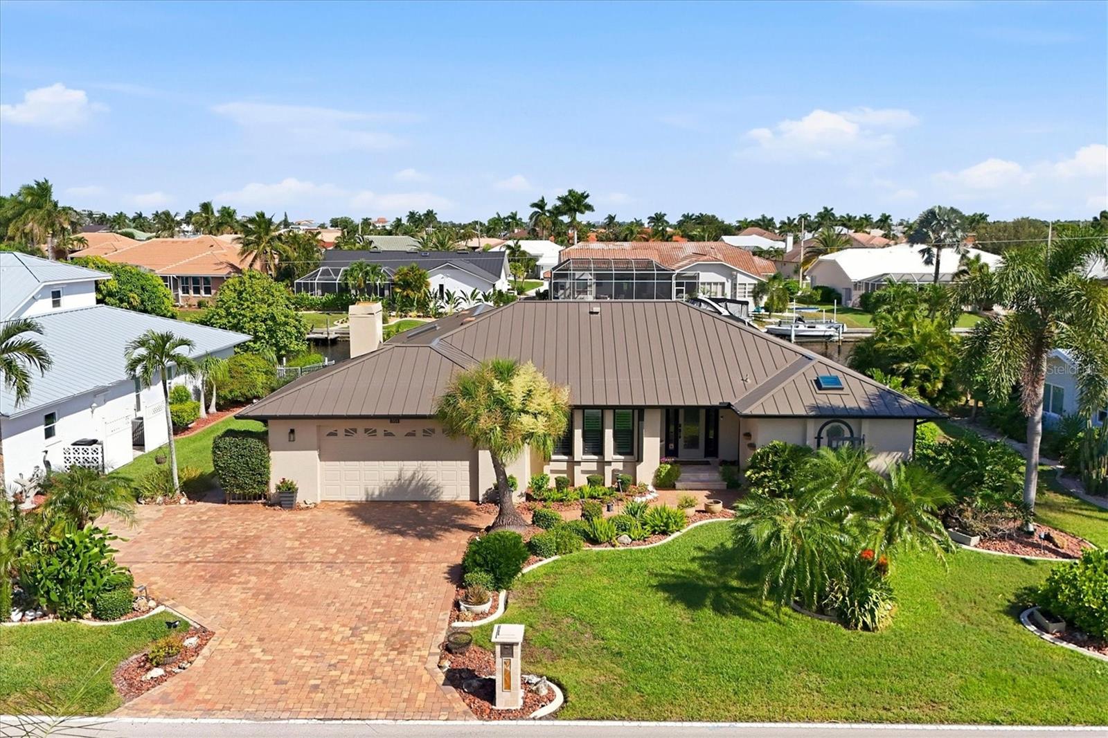 1014 Via Tripoli Property Photo 2