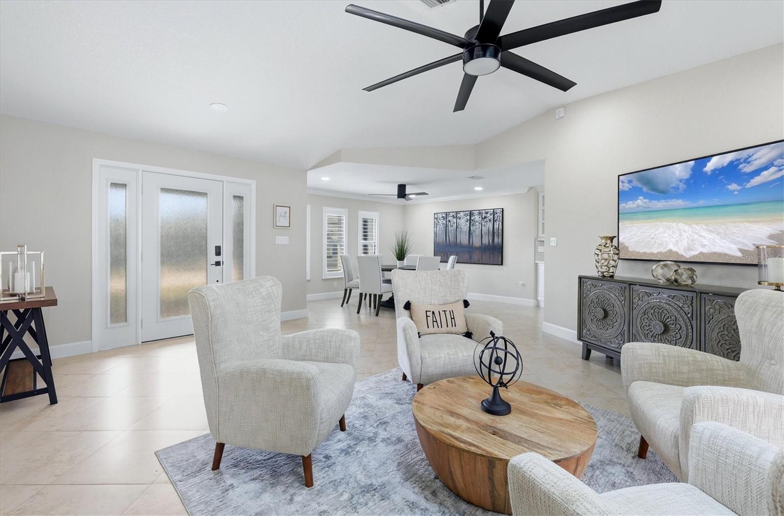1014 Via Tripoli Property Photo 8
