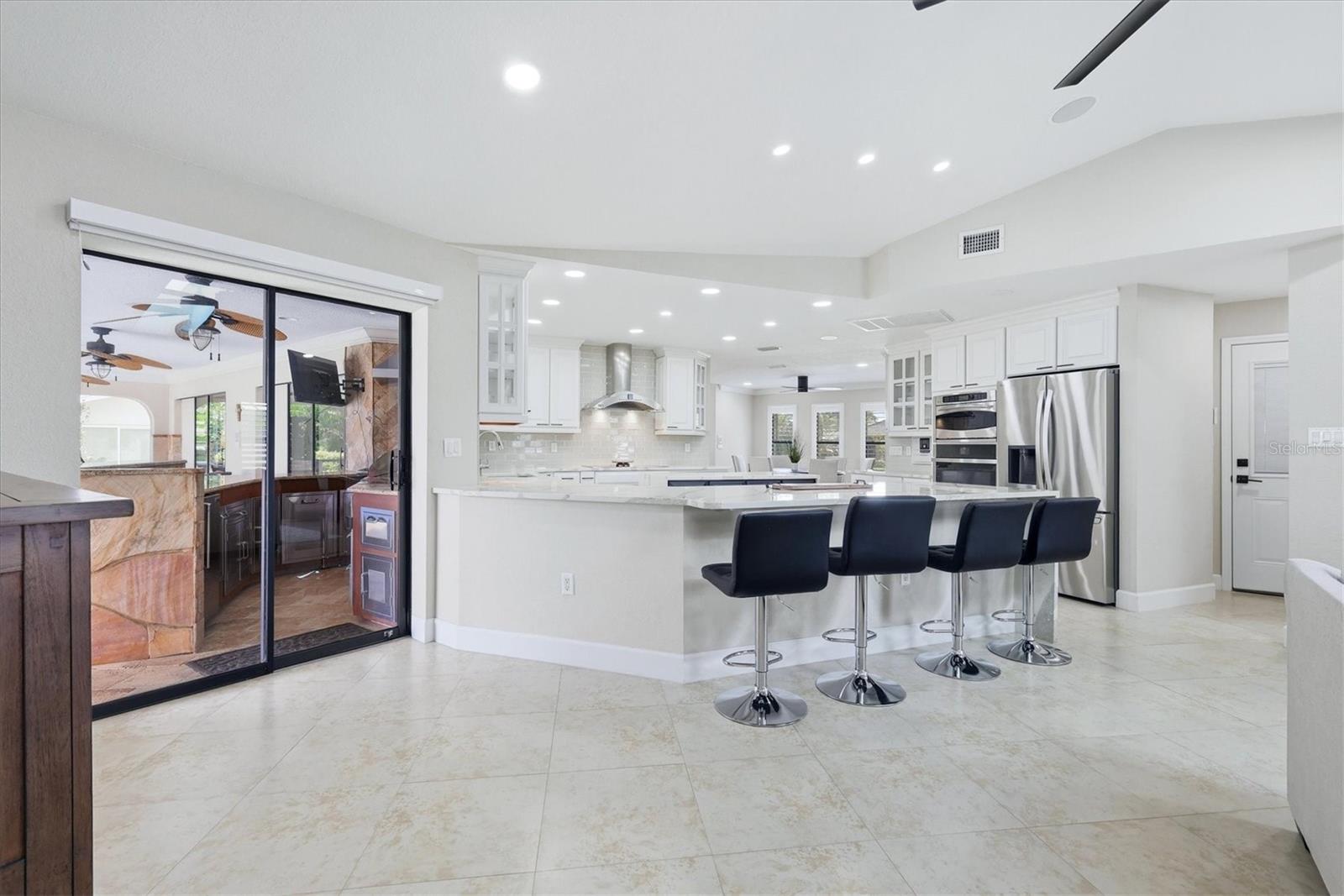 1014 Via Tripoli Property Photo 9