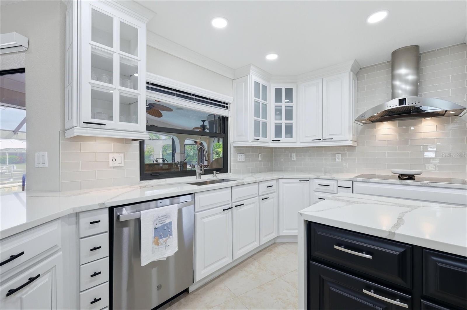 1014 Via Tripoli Property Photo 11