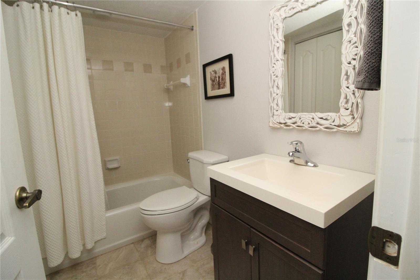 1335 Saxony Cir #315 Property Photo 10