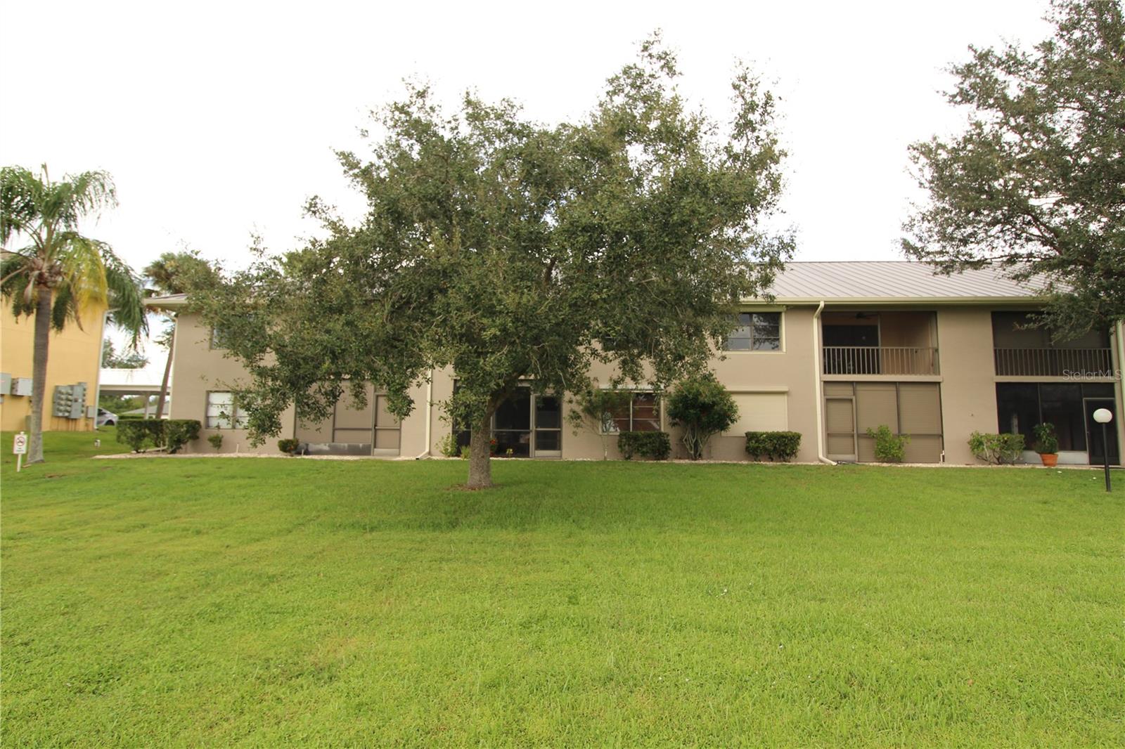 1335 Saxony Cir #315 Property Photo 28