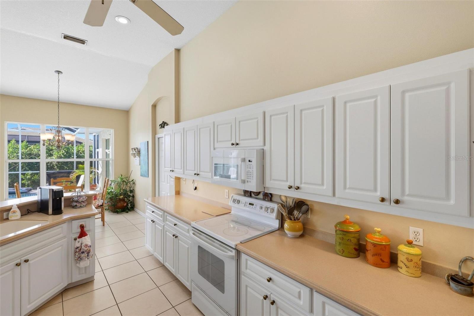 26419 View Dr Property Photo 18