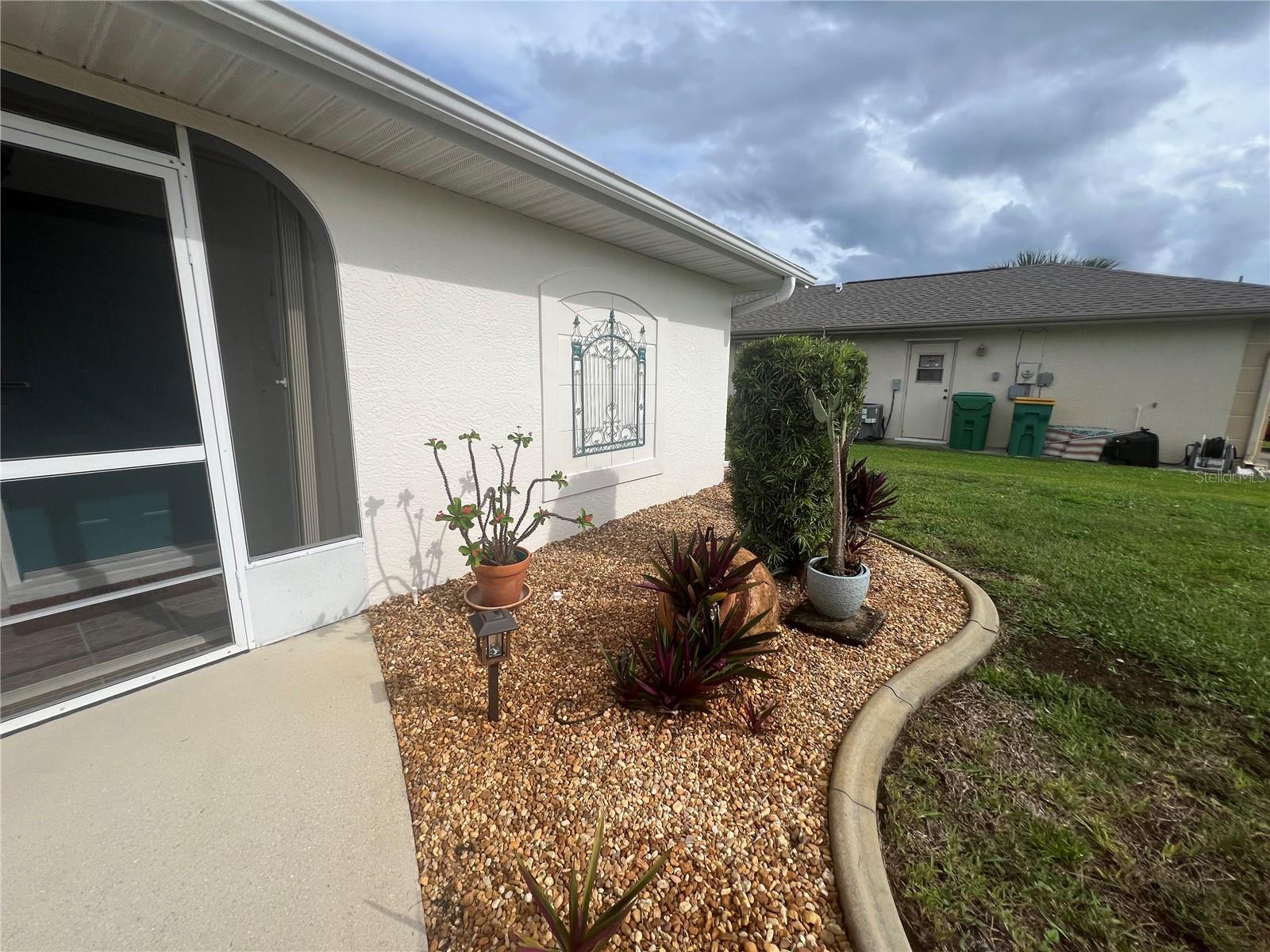 1126 Waterside St Property Photo 4