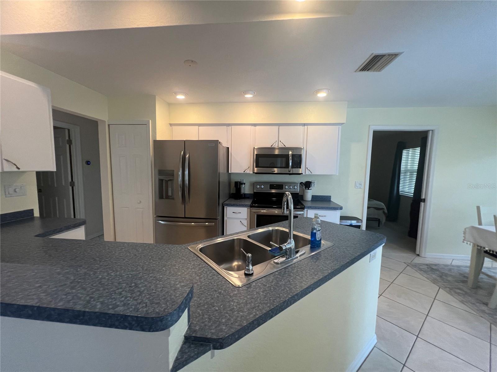 1126 Waterside St Property Photo 16