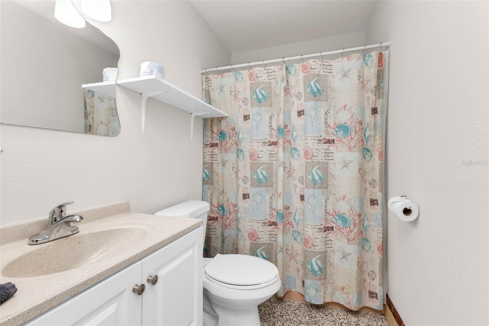 6235 Columbia Dr Property Photo 26