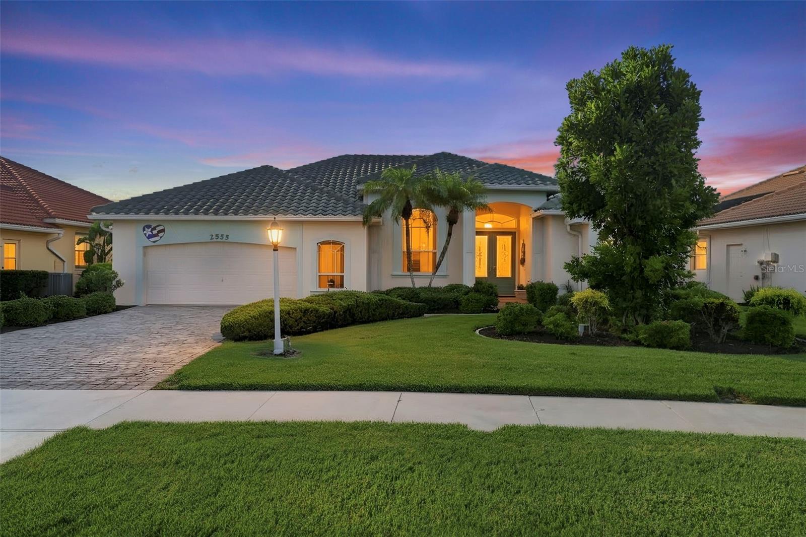 2555 Silver Palm Rd Property Photo 3