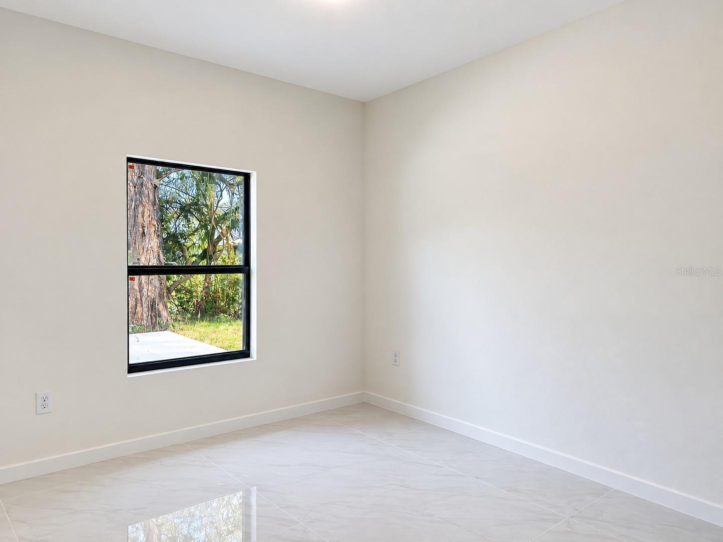 23156 Olean Blvd Property Photo 8
