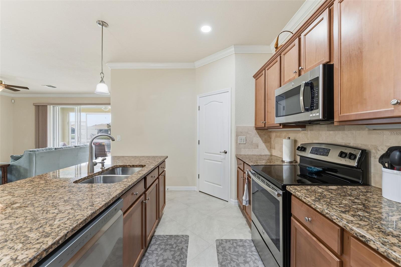 6288 Grand Cypress Blvd Property Photo 12