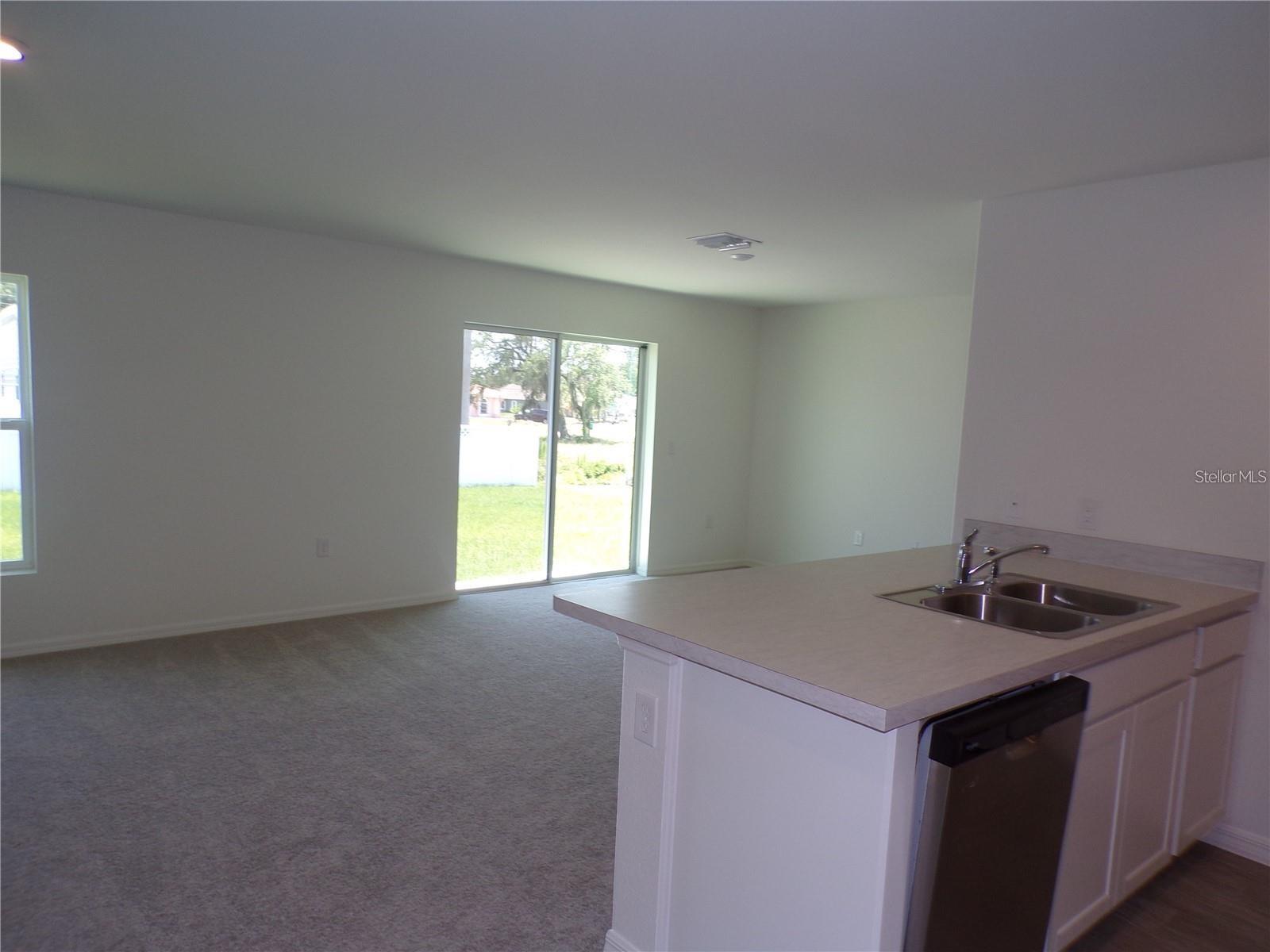 22309 Esplanade Ave Property Photo 6