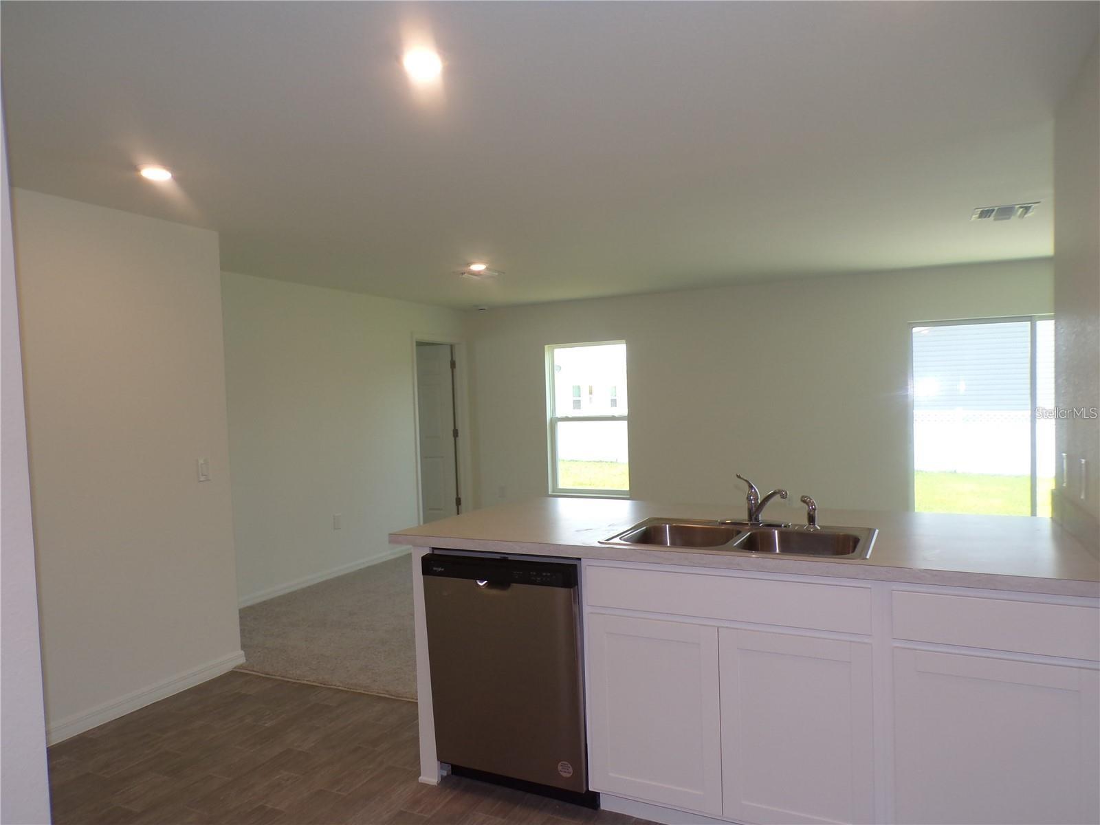 22309 Esplanade Ave Property Photo 20