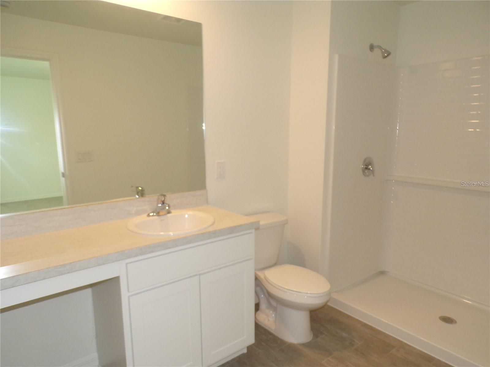 22309 Esplanade Ave Property Photo 23