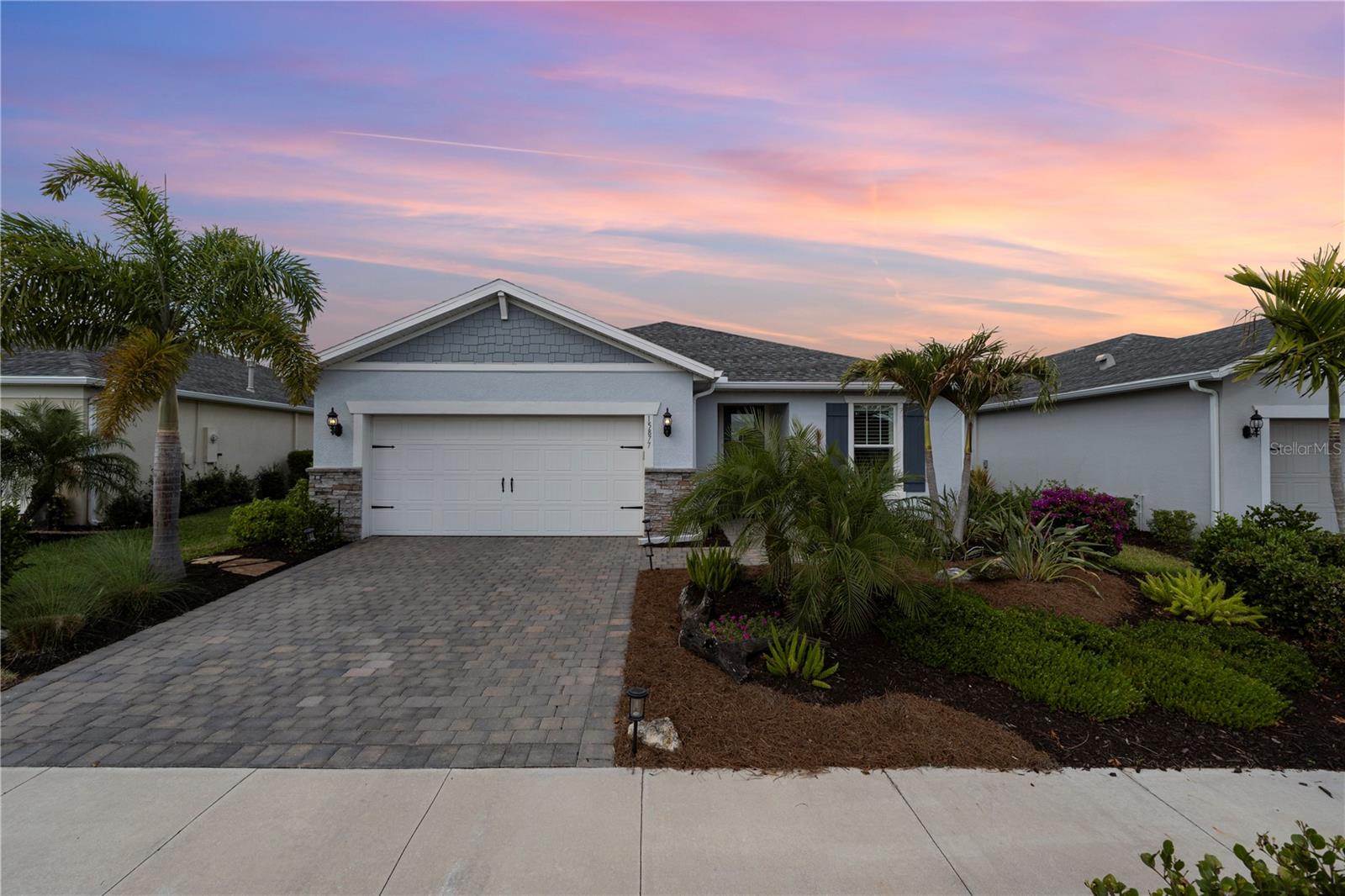 15877 Shoreline Dr Property Photo 29