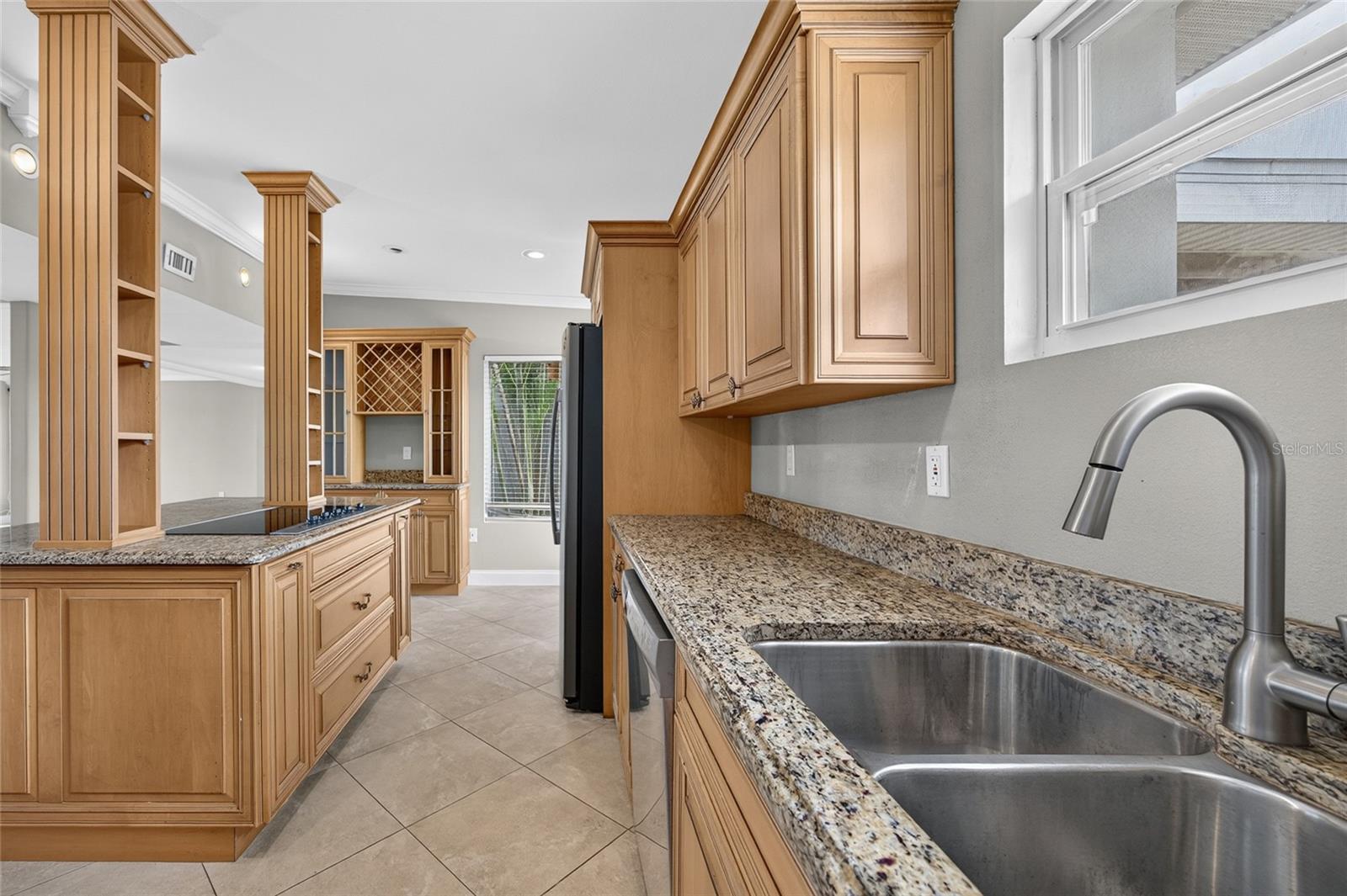182 Beeney Rd Se Property Photo 13