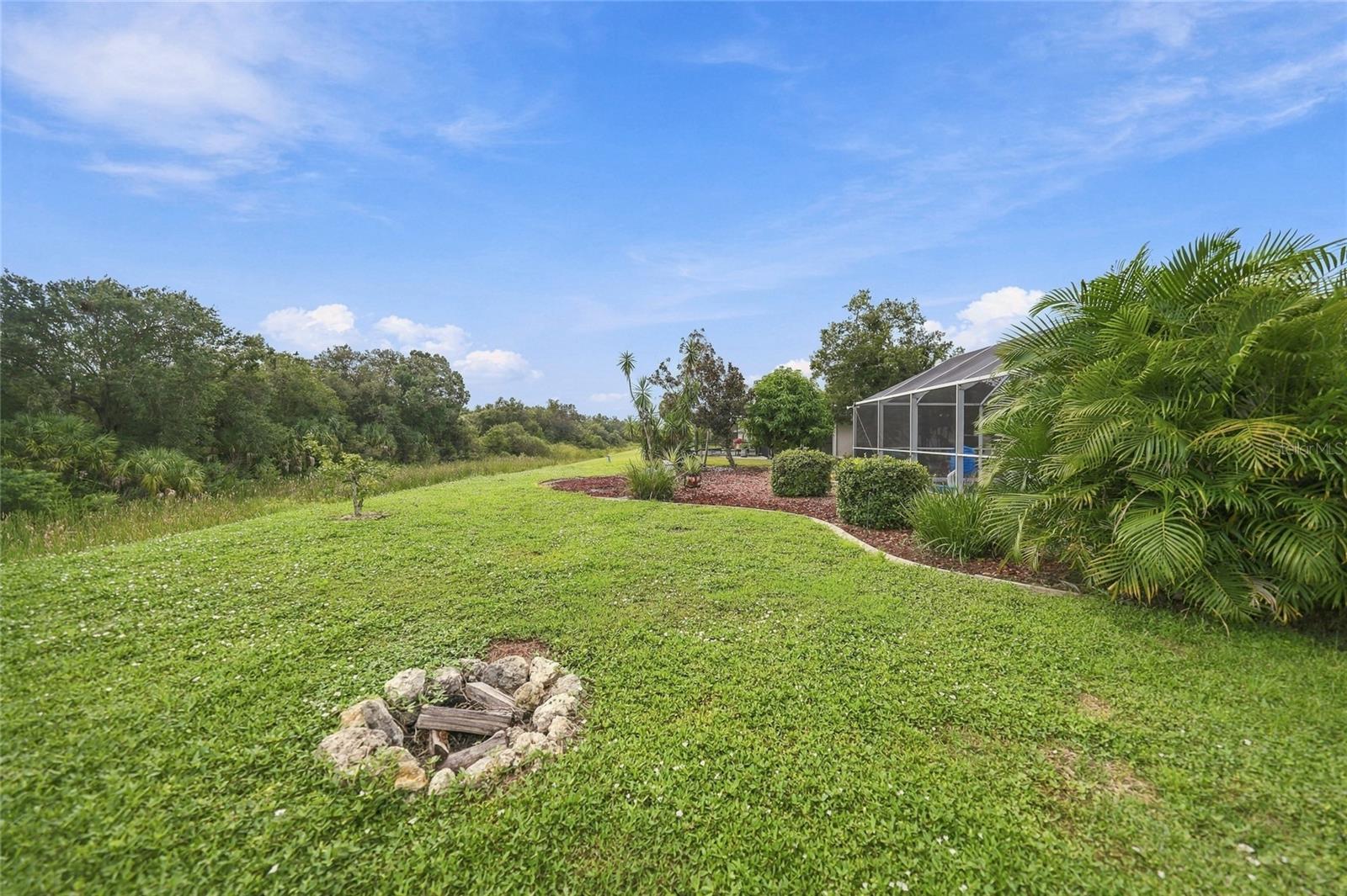 1374 Navigator Rd Property Photo 37
