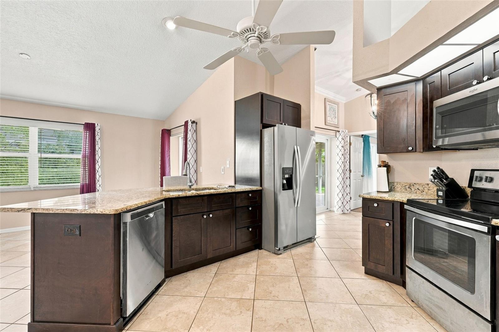1722 Shevlin St Property Photo 8