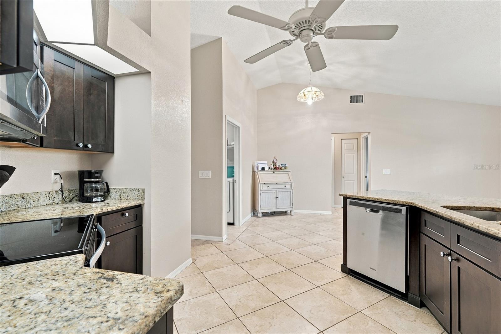 1722 Shevlin St Property Photo 10