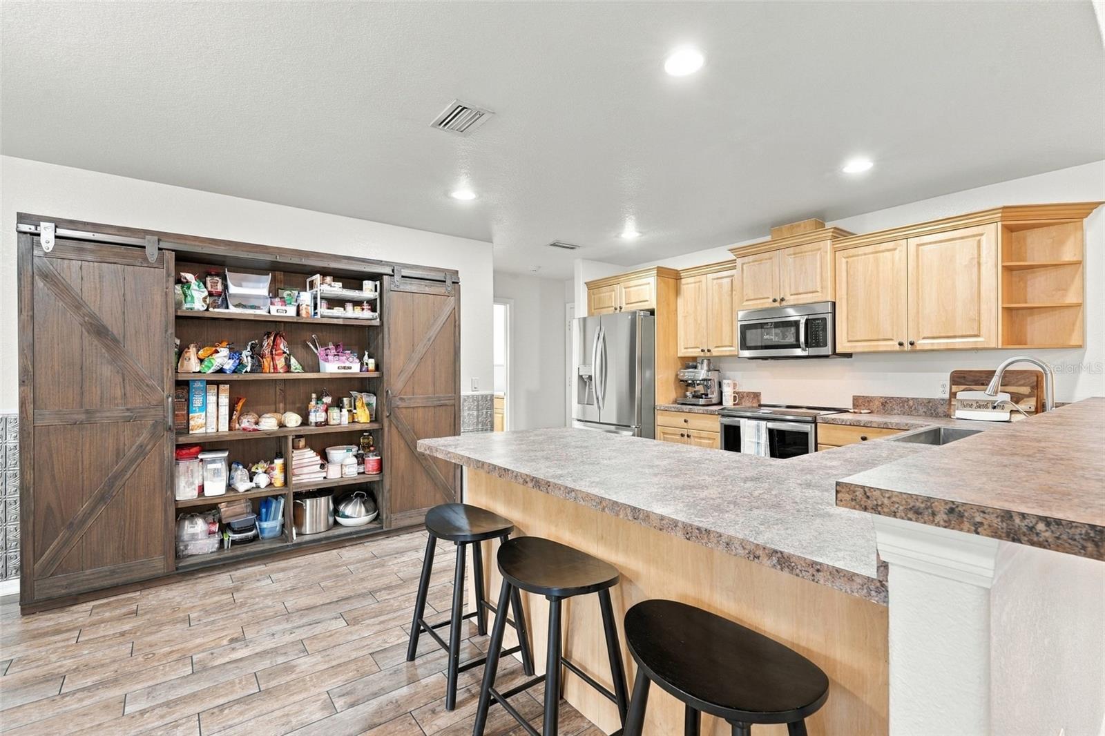 3174 Wenona Dr Property Photo 18