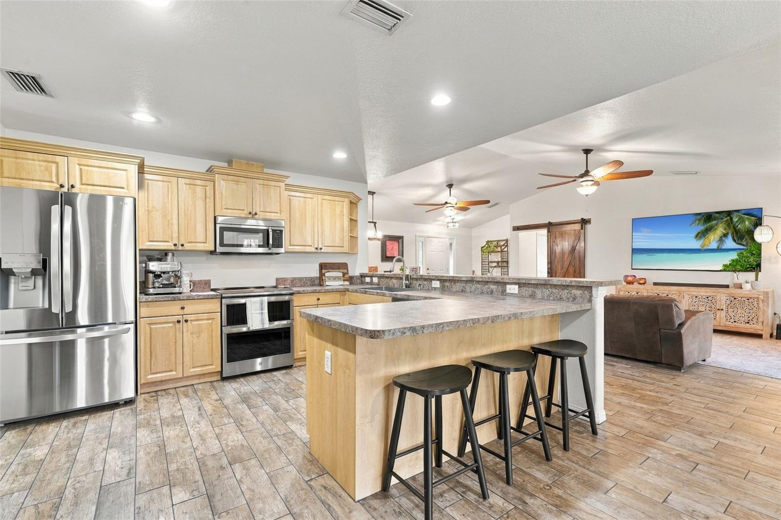 3174 Wenona Dr Property Photo 19
