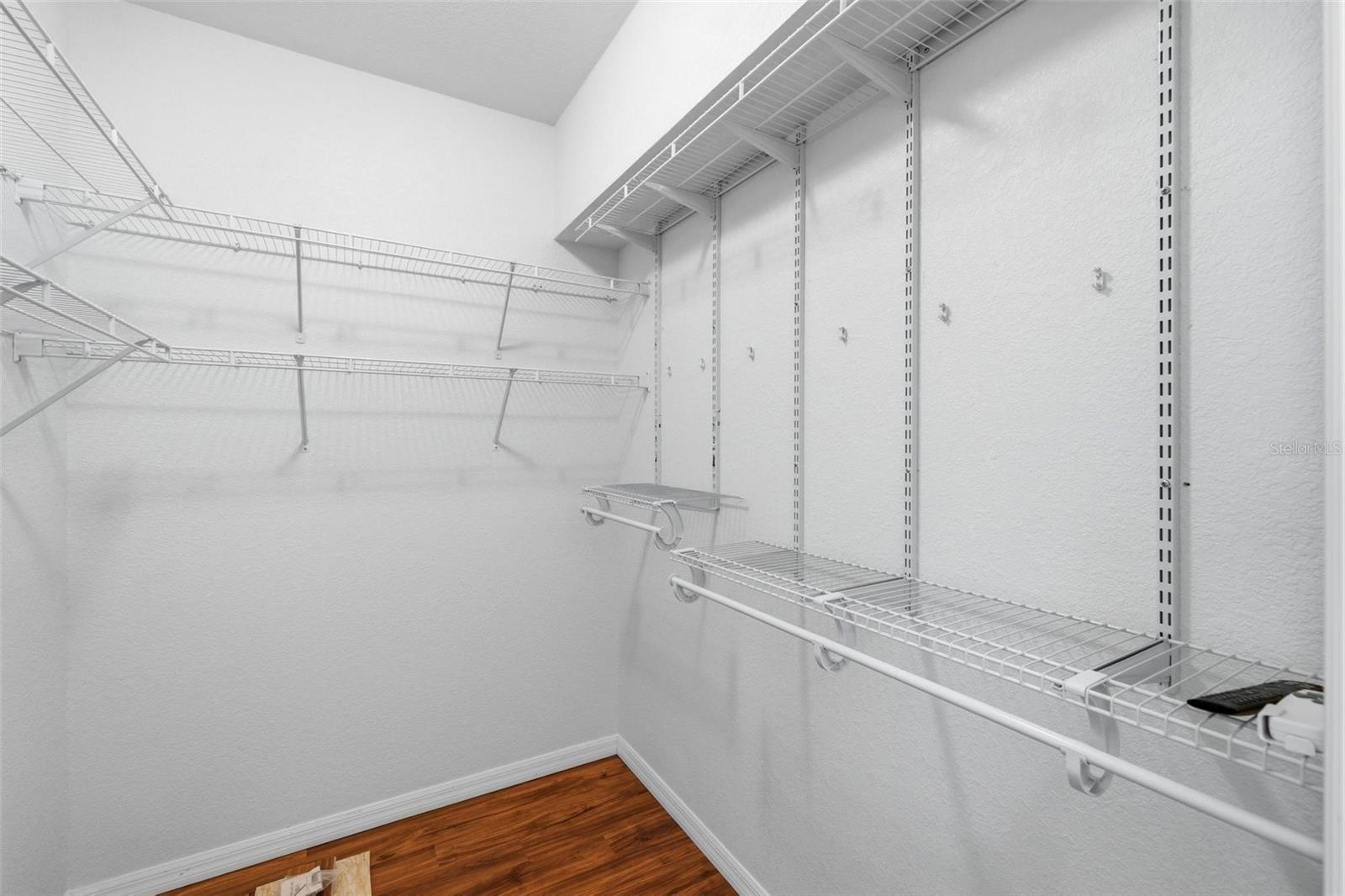 614 Rotonda Cir Property Photo 29