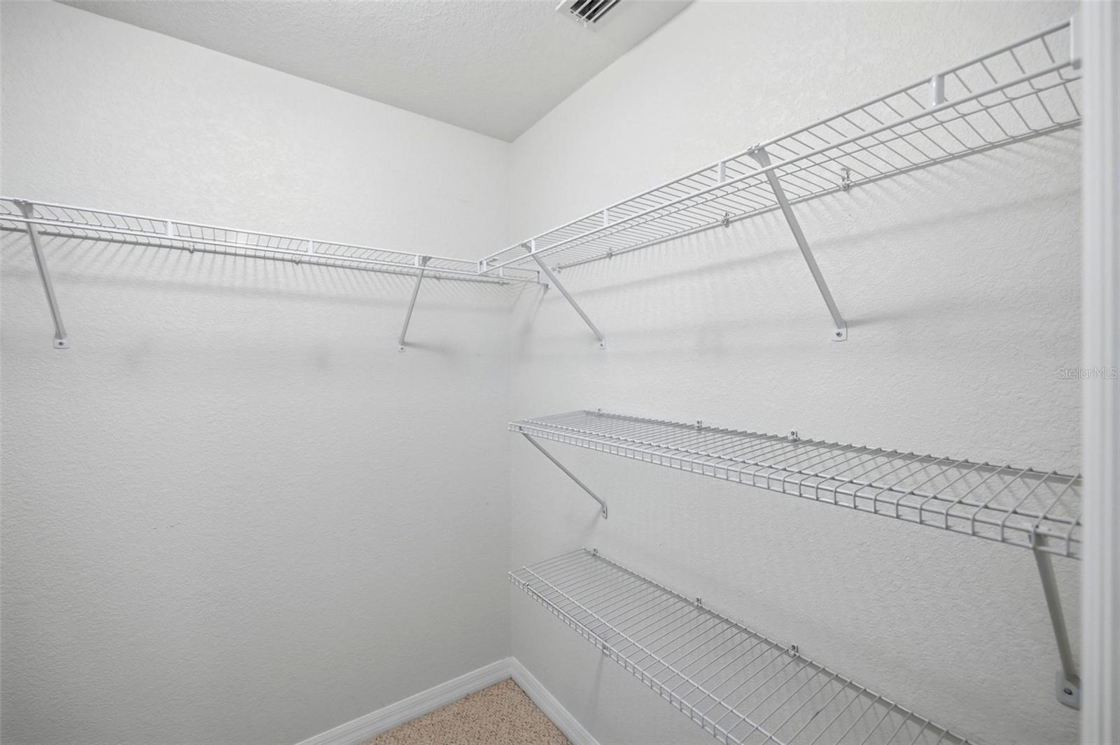 614 Rotonda Cir Property Photo 37