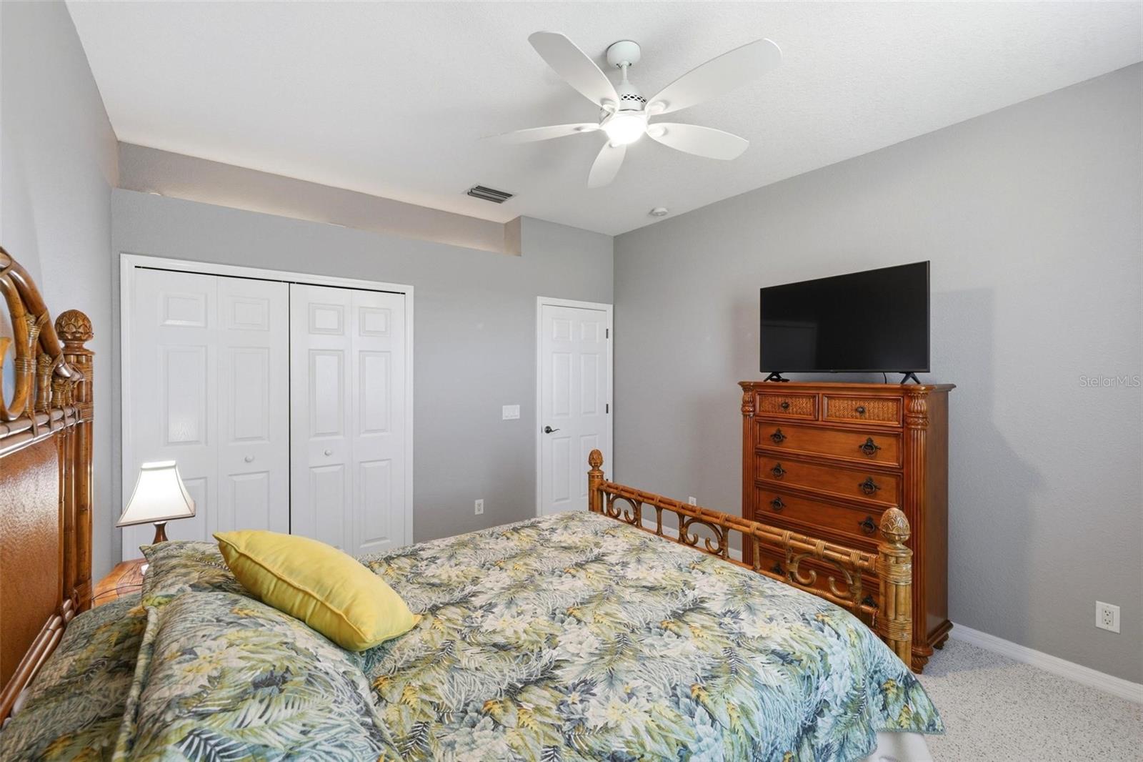 614 Rotonda Cir Property Photo 40