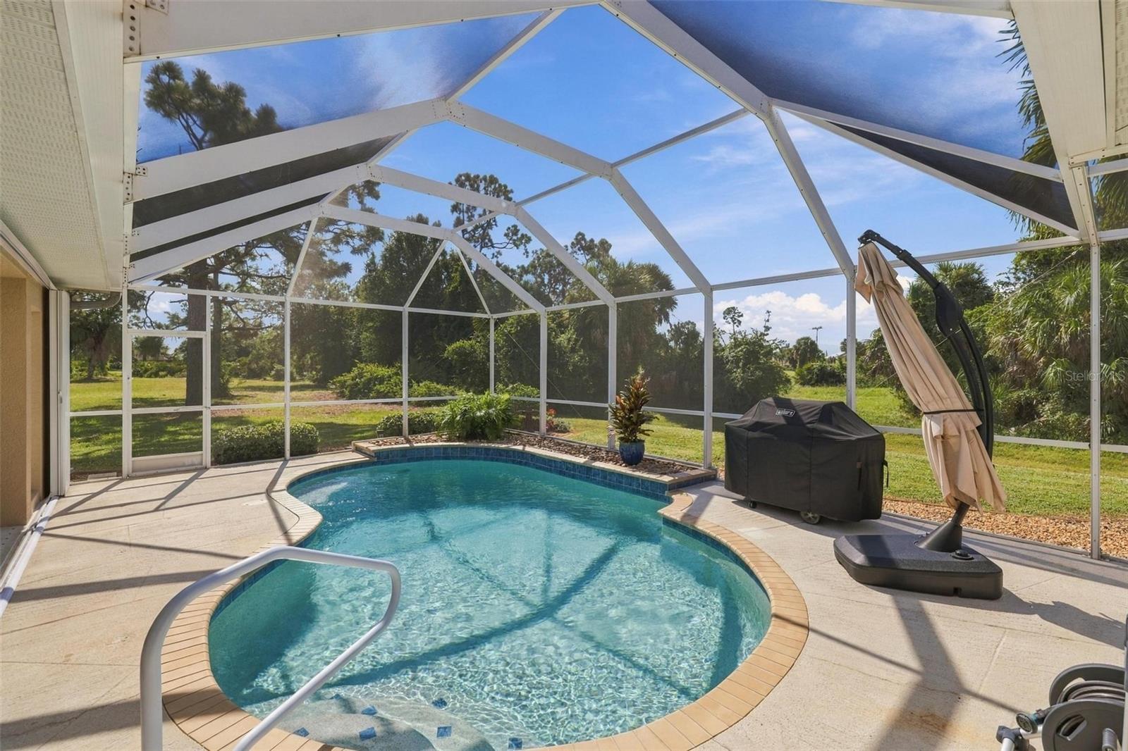 614 Rotonda Cir Property Photo 42