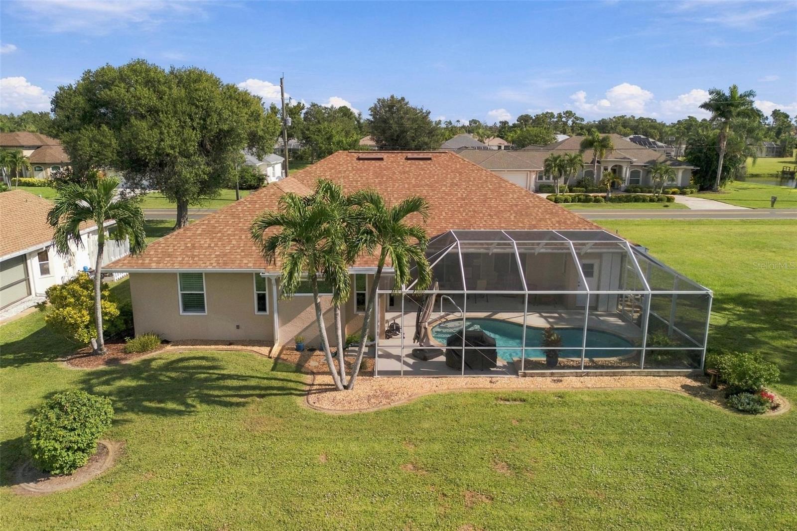 614 Rotonda Cir Property Photo 54