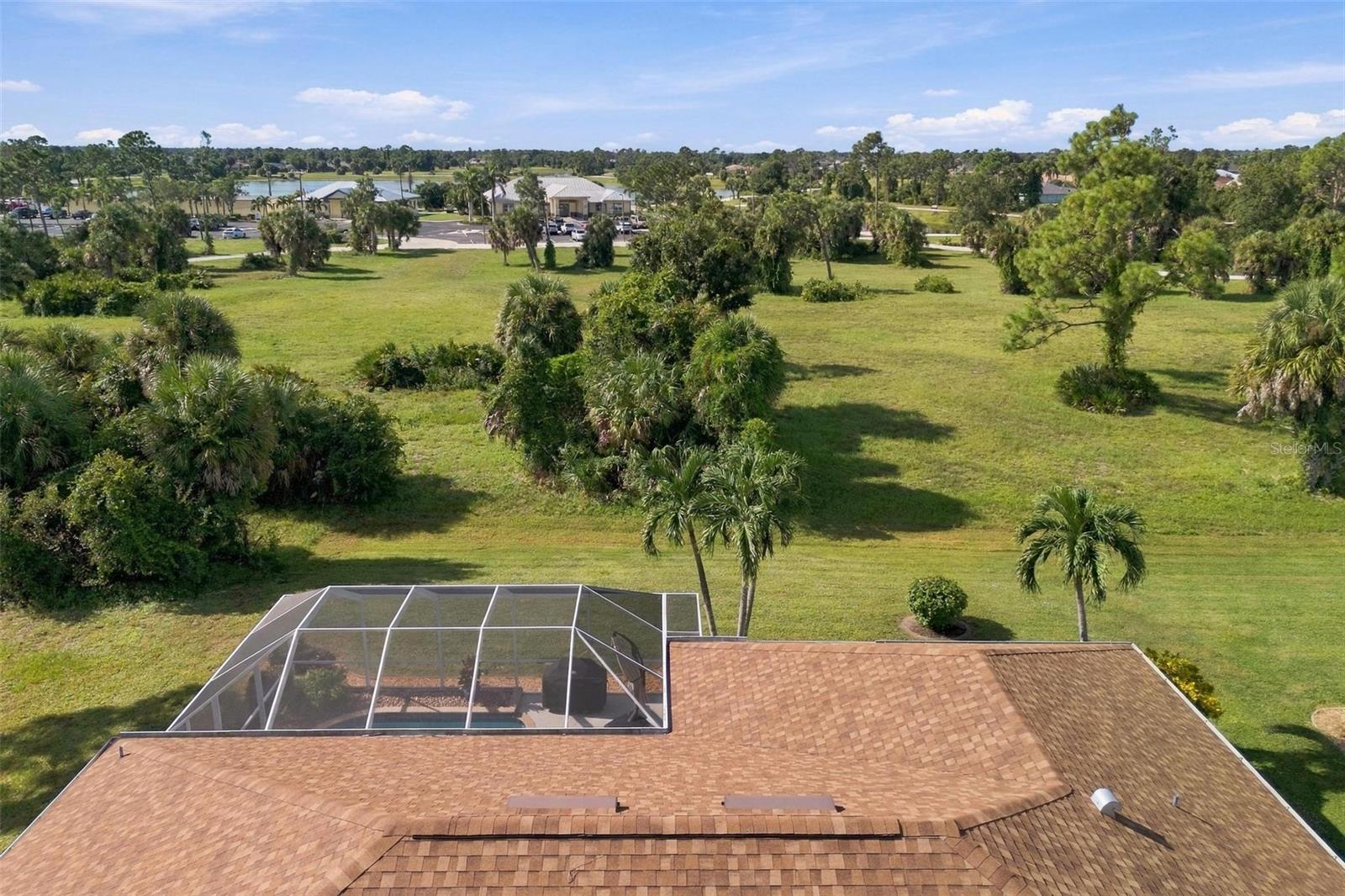 614 Rotonda Cir Property Photo 56