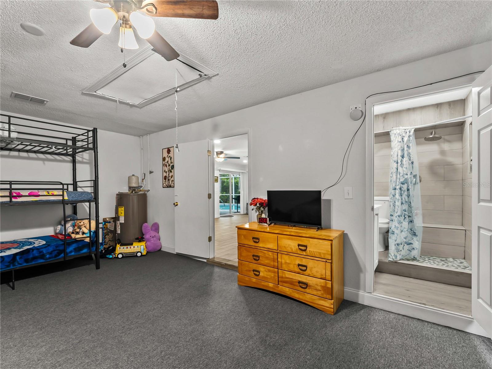 20343 Rutherford Ave Property Photo 27