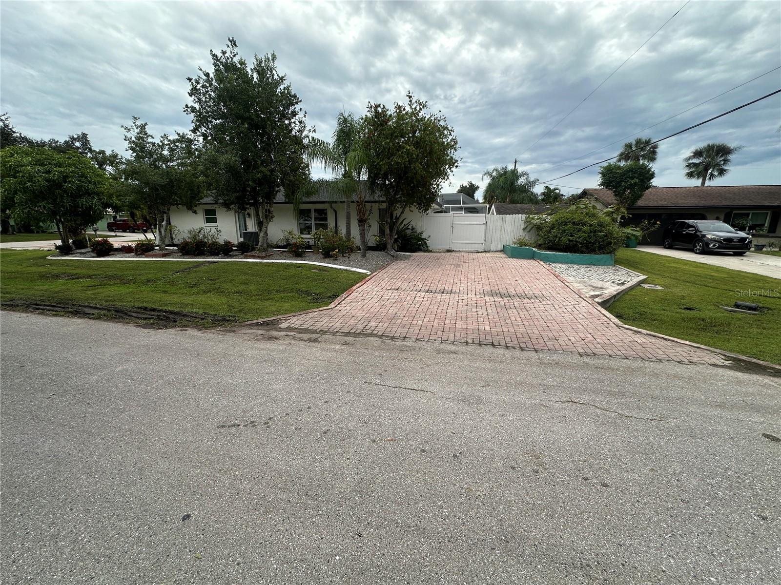 20343 Rutherford Ave Property Photo 36