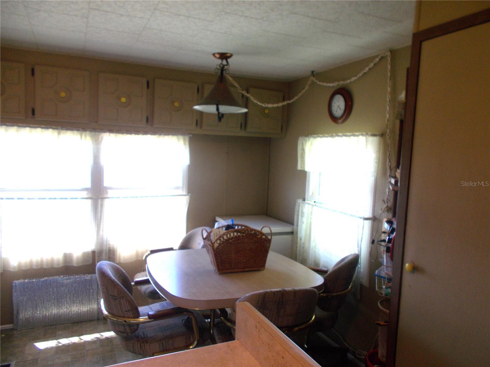 6384 Charm Ct Property Photo 5