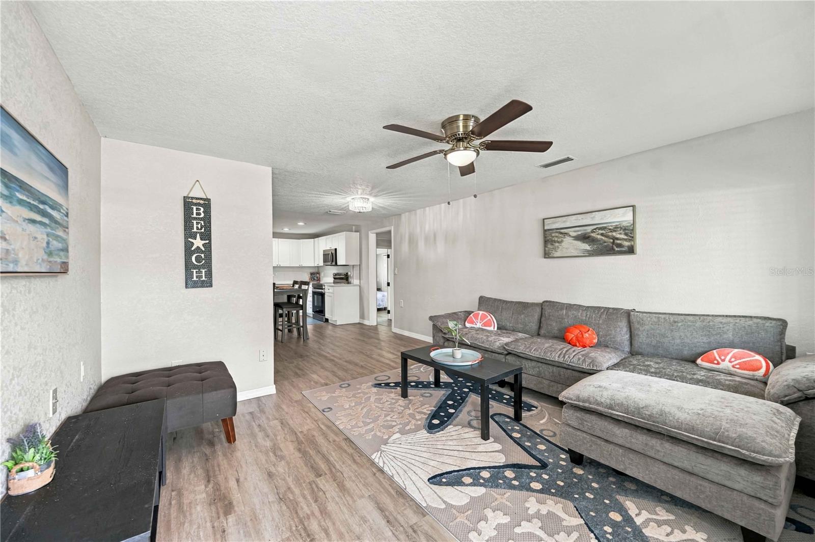 123 Virginia Ct Property Photo 7