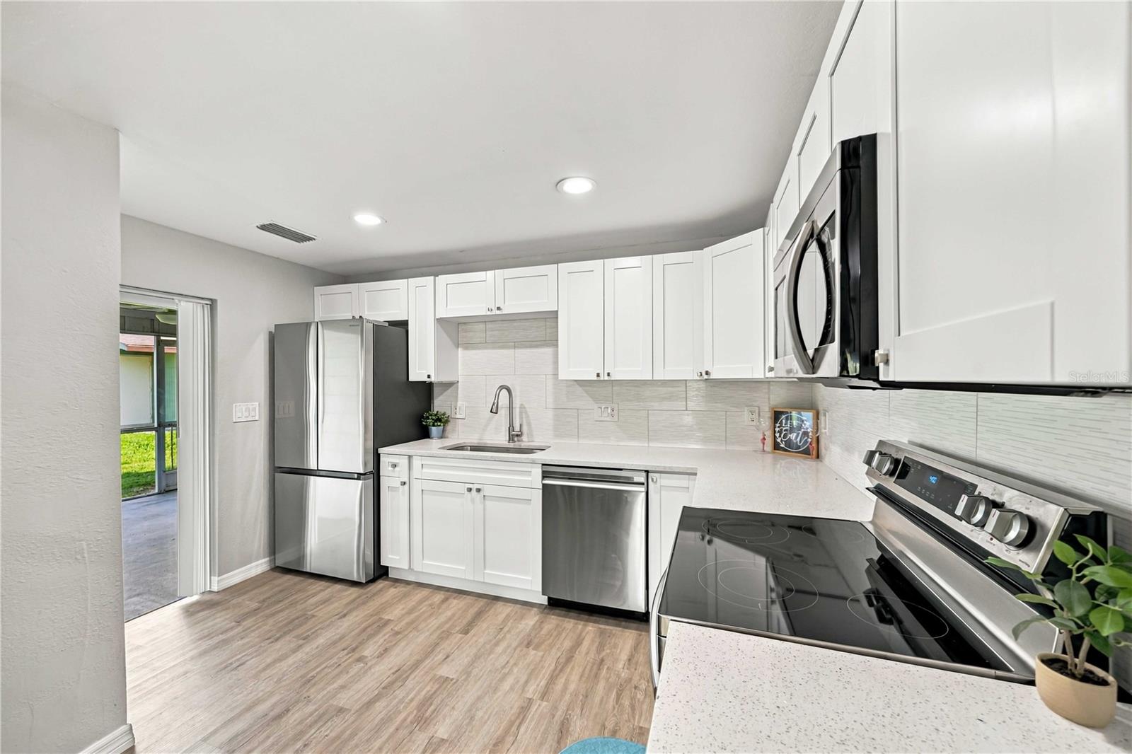 123 Virginia Ct Property Photo 14