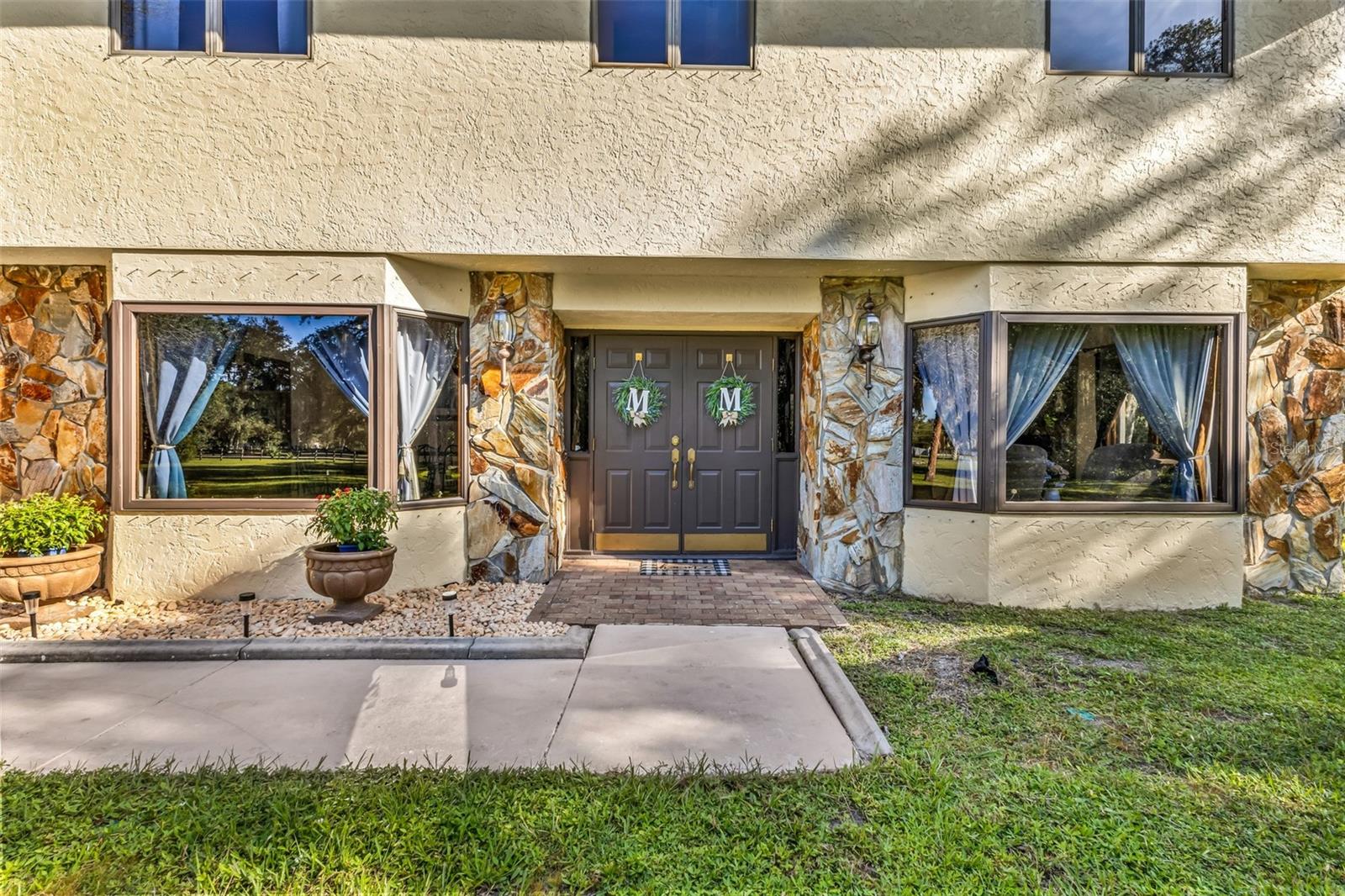 24518 Tangerine Ave Property Photo 3