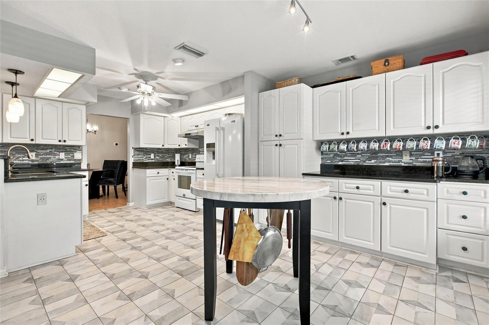 1446 Saint George Ln Property Photo 15
