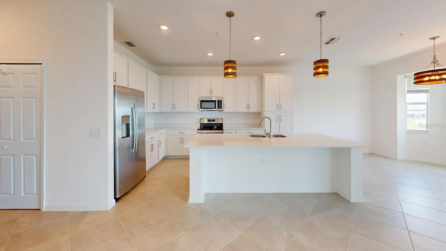 43985 BOARDWALK LOOP #2145 Property Photo 1