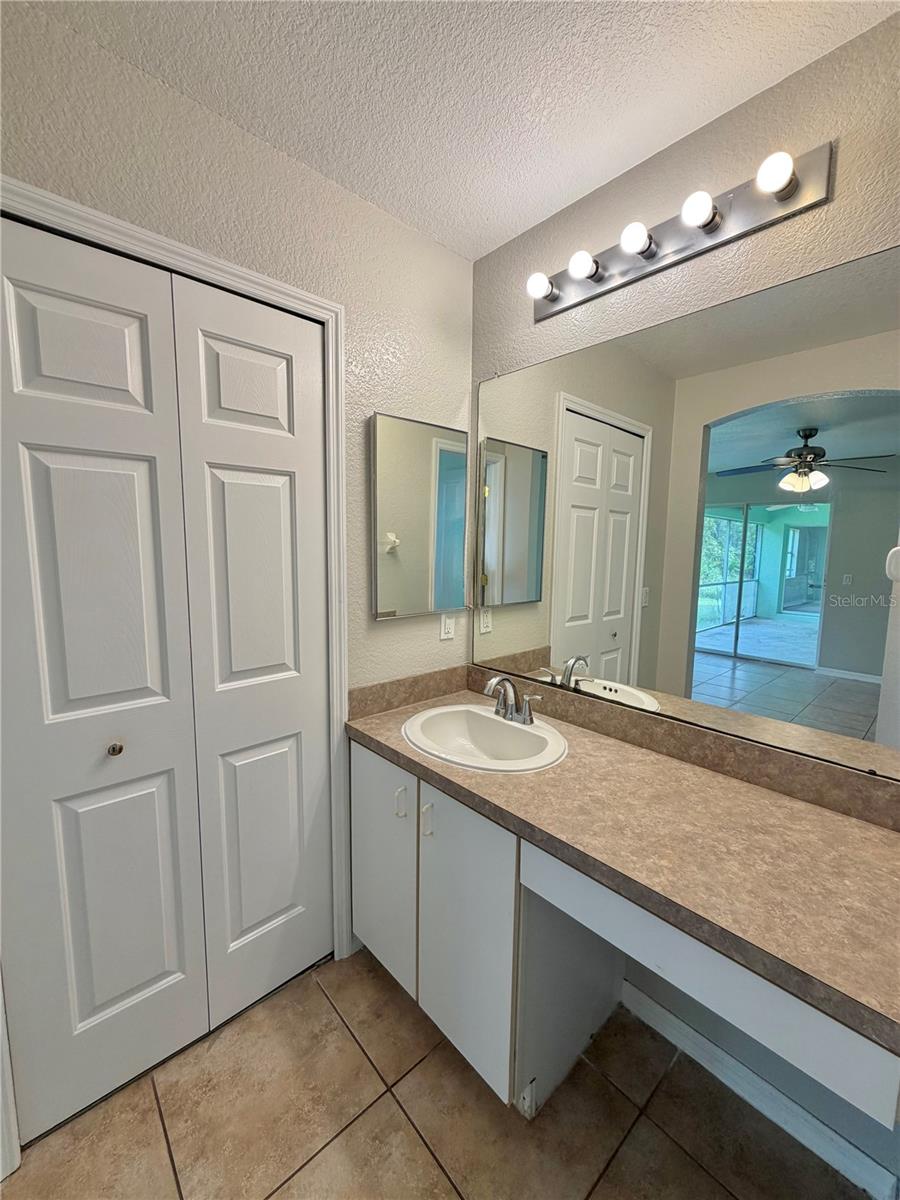 2593 De Vore St Property Photo 12