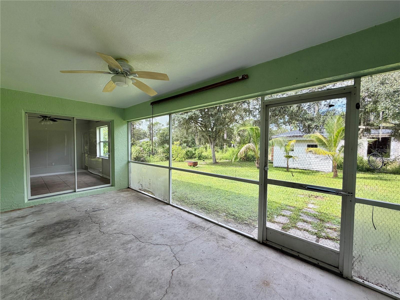 2593 De Vore St Property Photo 16