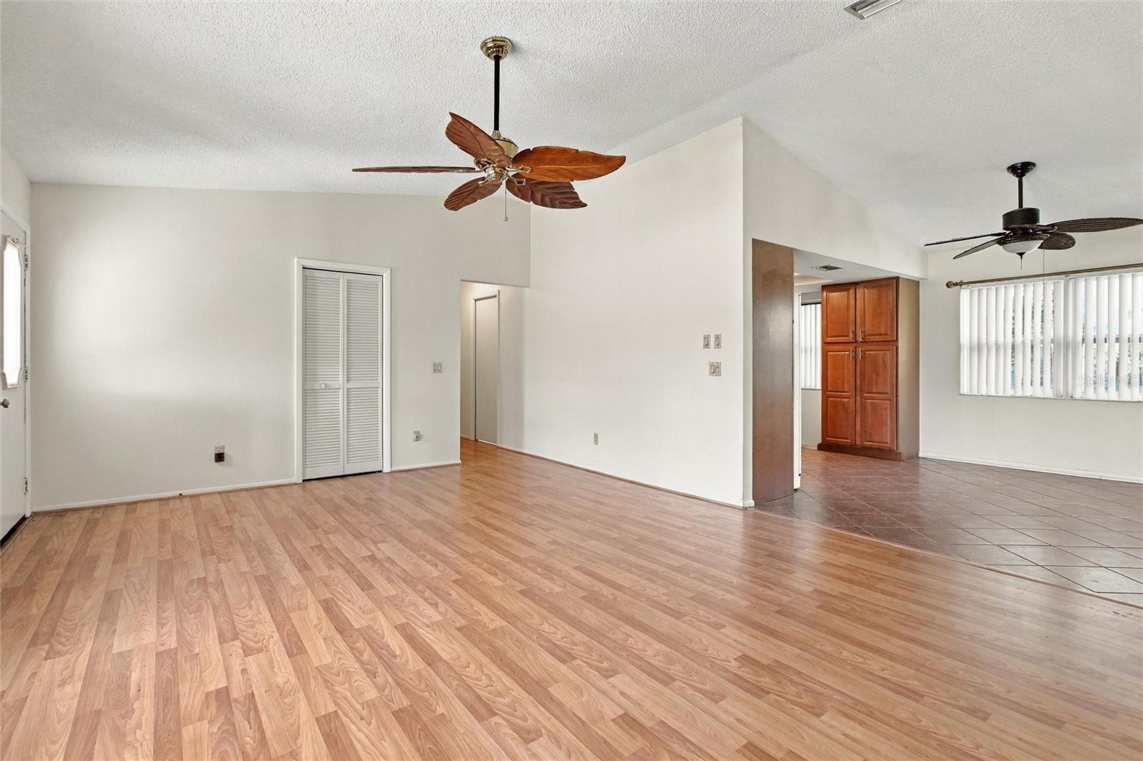 18116 Edgewater Dr Property Photo 11