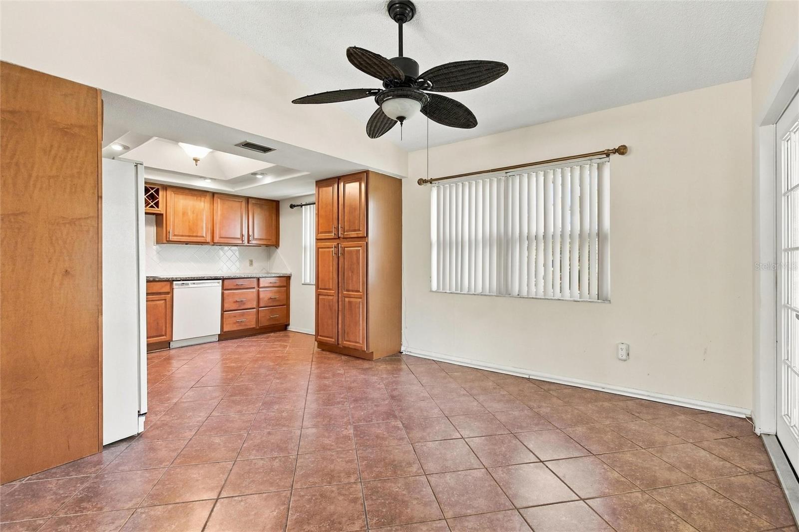 18116 Edgewater Dr Property Photo 14