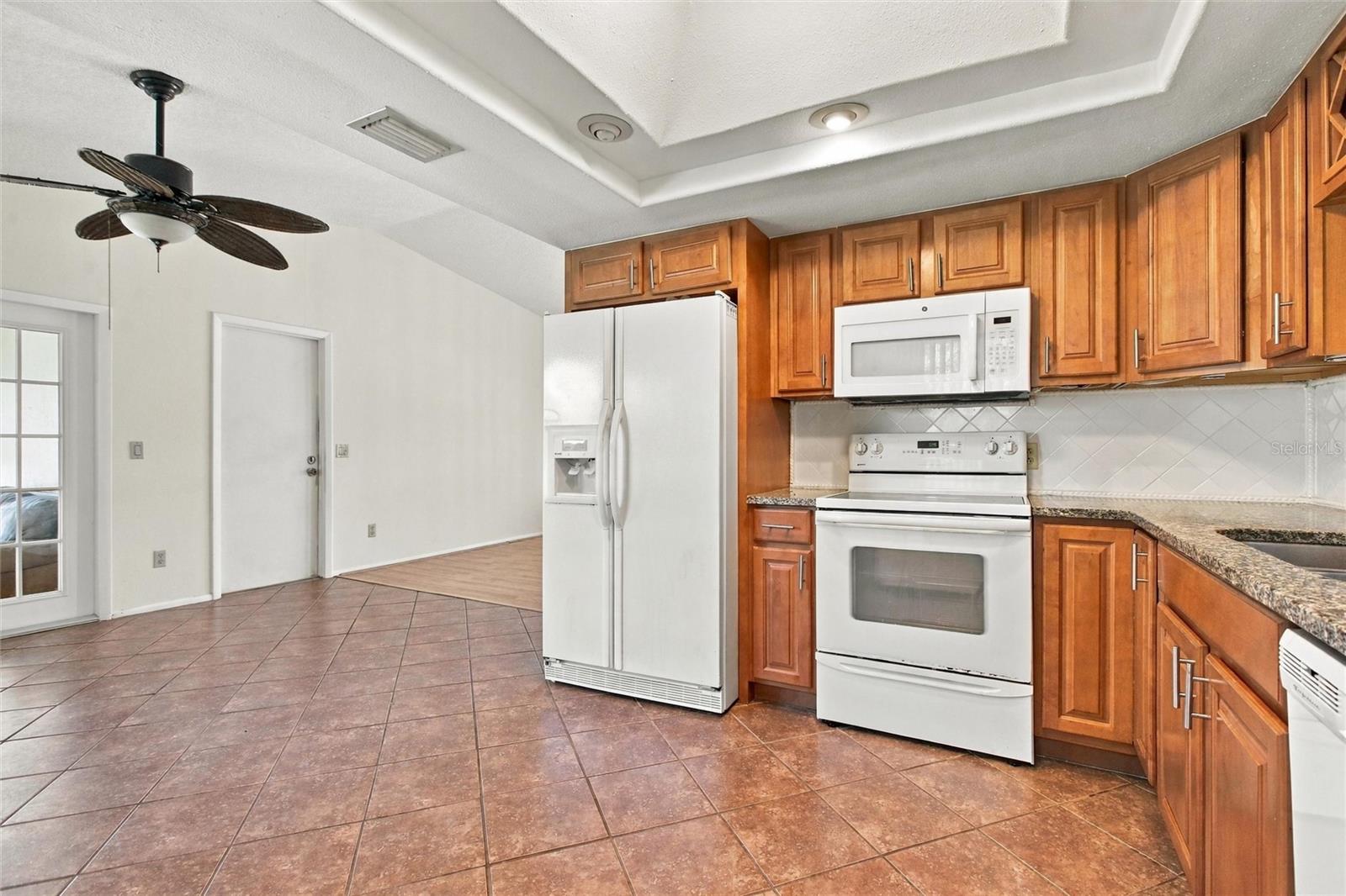 18116 Edgewater Dr Property Photo 20
