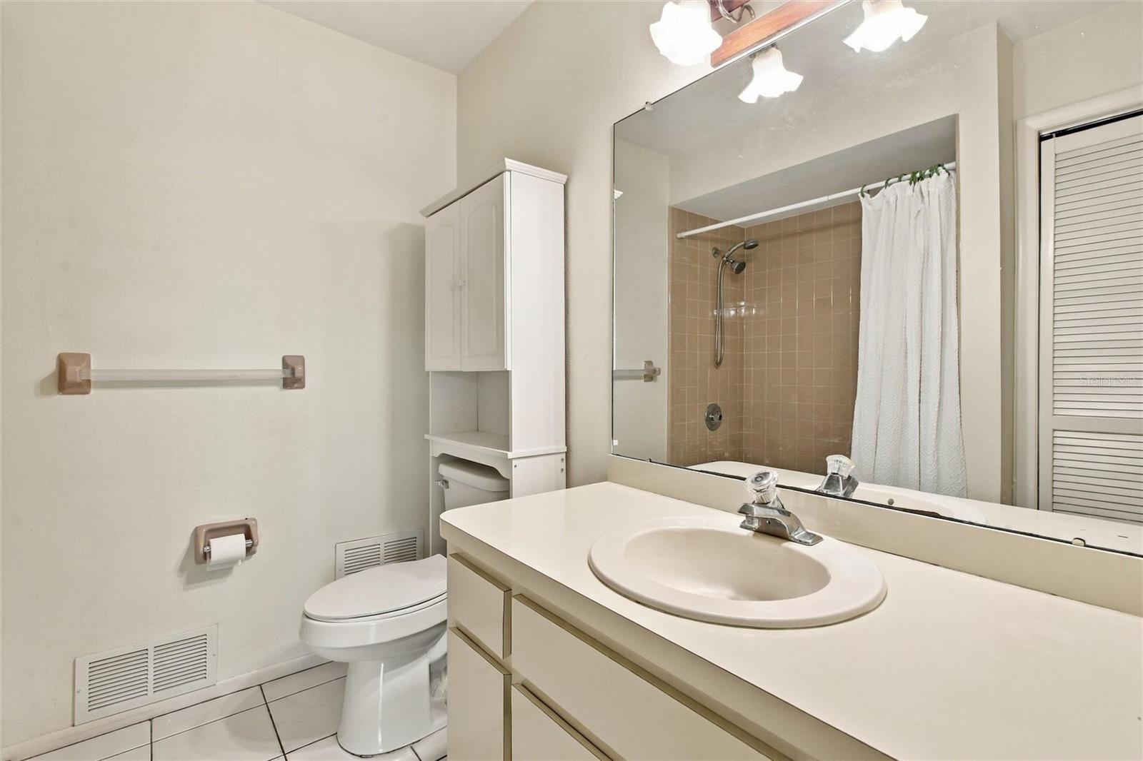 18116 Edgewater Dr Property Photo 25