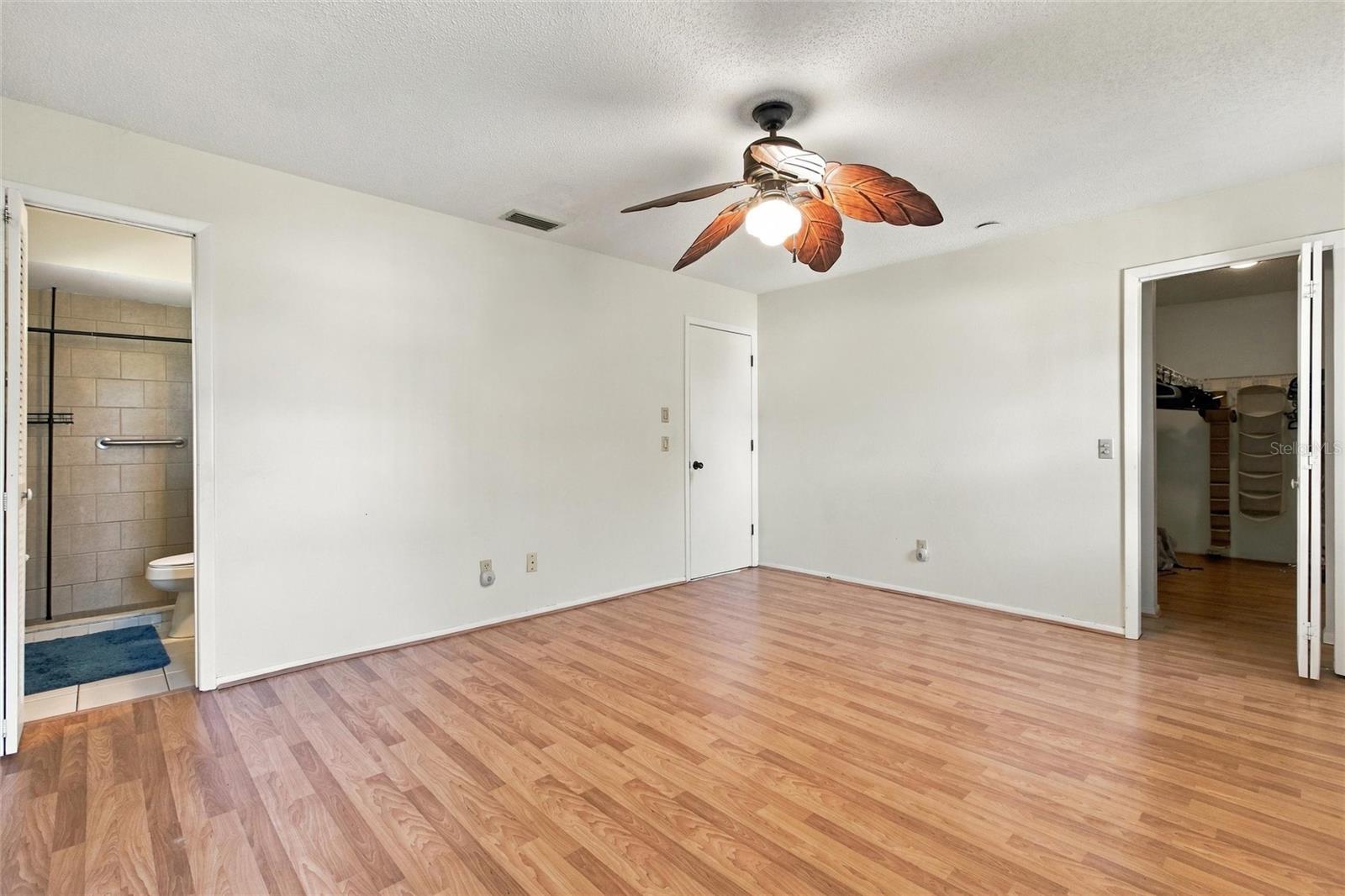 18116 Edgewater Dr Property Photo 27