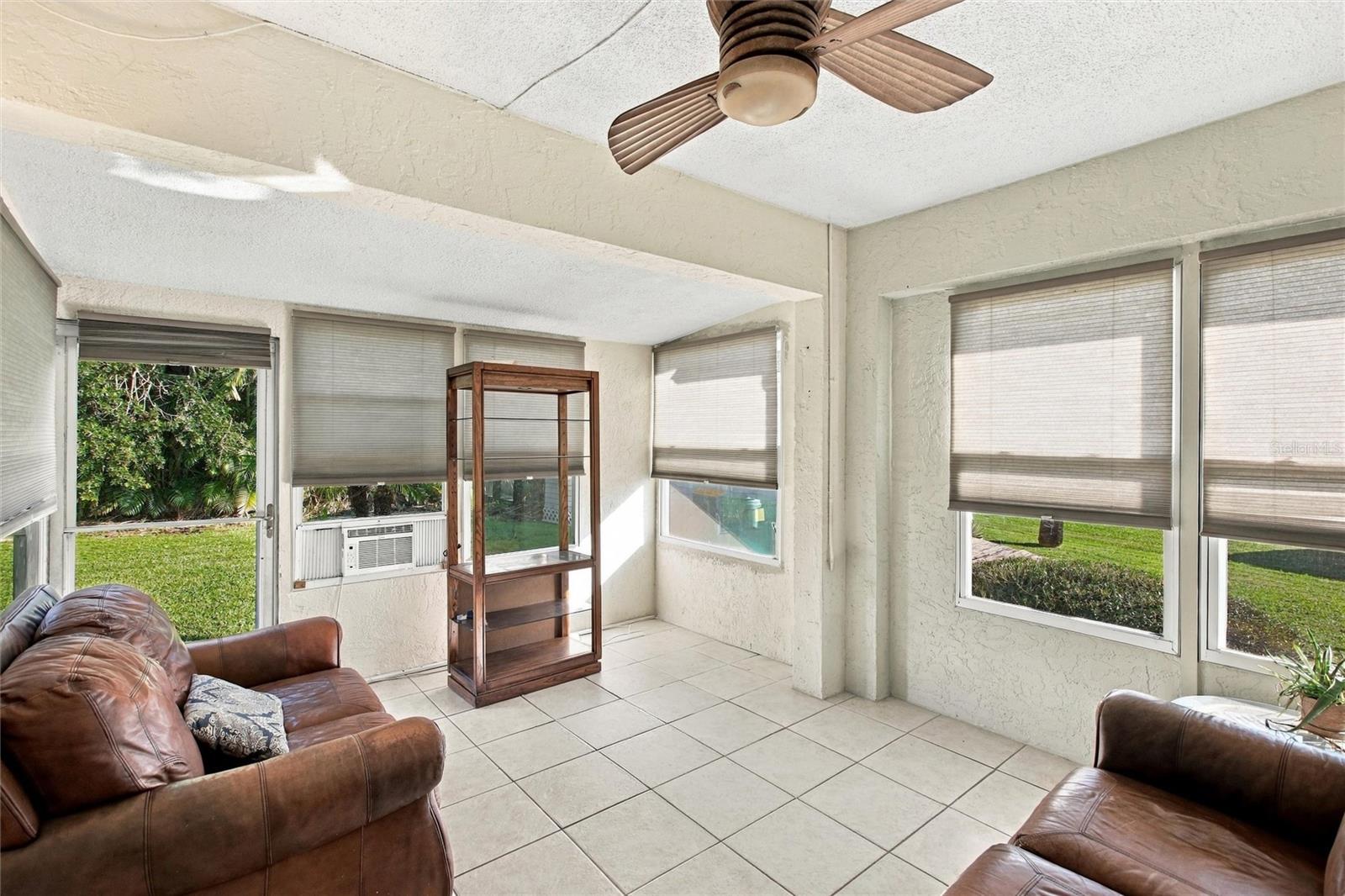 18116 Edgewater Dr Property Photo 34