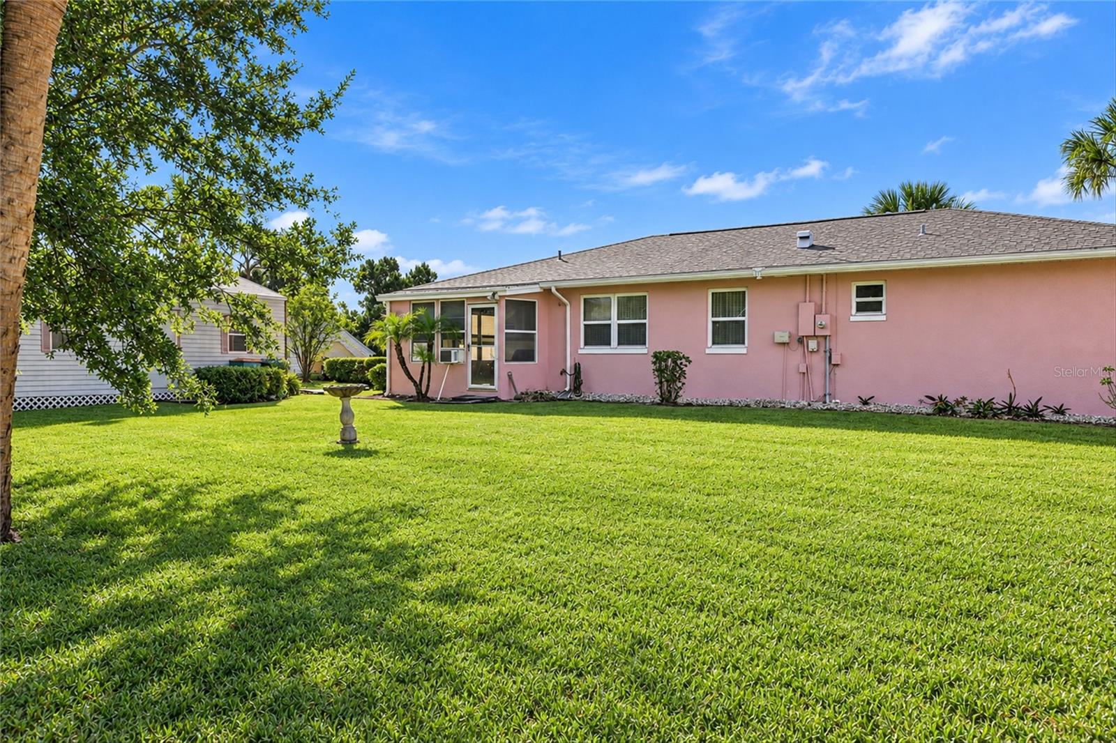 18116 Edgewater Dr Property Photo 39