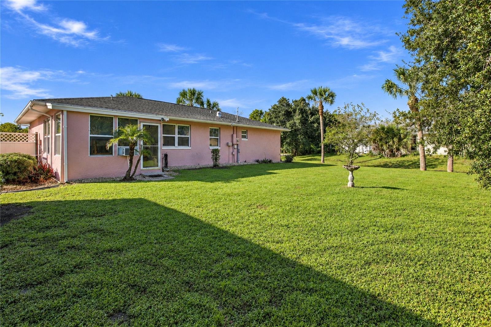 18116 Edgewater Dr Property Photo 40