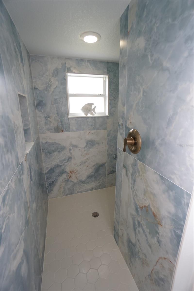 17123 Barcrest Ln Property Photo 33